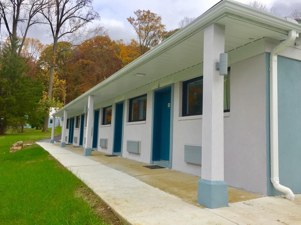 Hillside Motel Glen Mills Екстер'єр фото