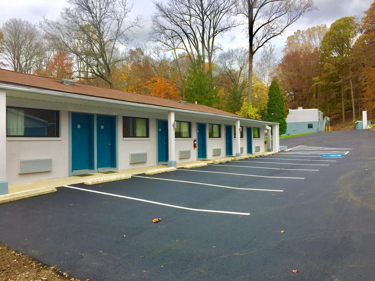 Hillside Motel Glen Mills Екстер'єр фото